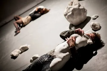 Poněkud dlouhé Imago o mužích a ženách