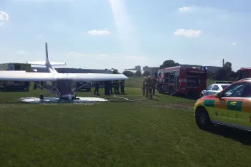 V pražských Letňanech při přistání havarovalo malé letadlo