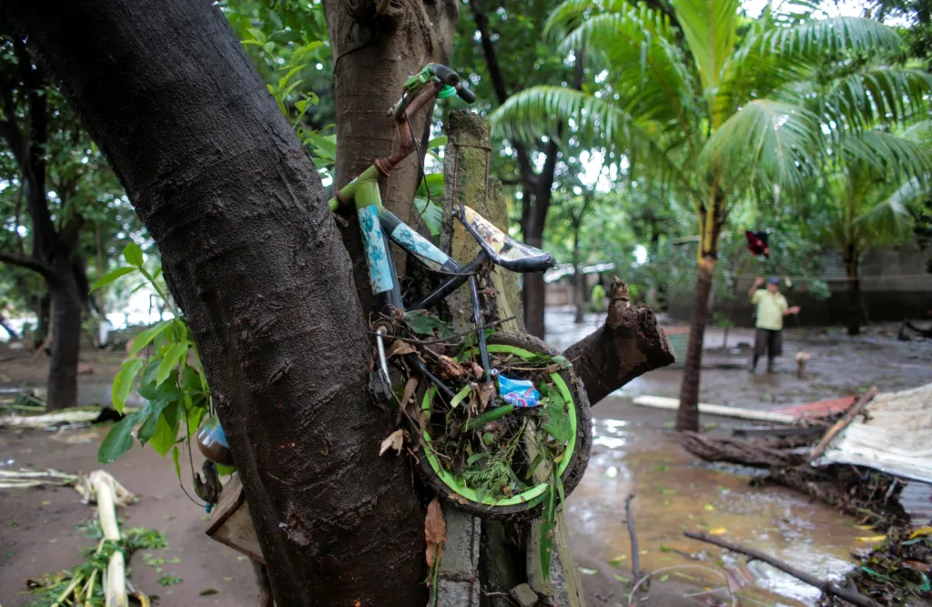 Tropická bouře Eta zasáhla Střední Ameriku. Nejvíce postižené země jsou Honduras a Nikaragua