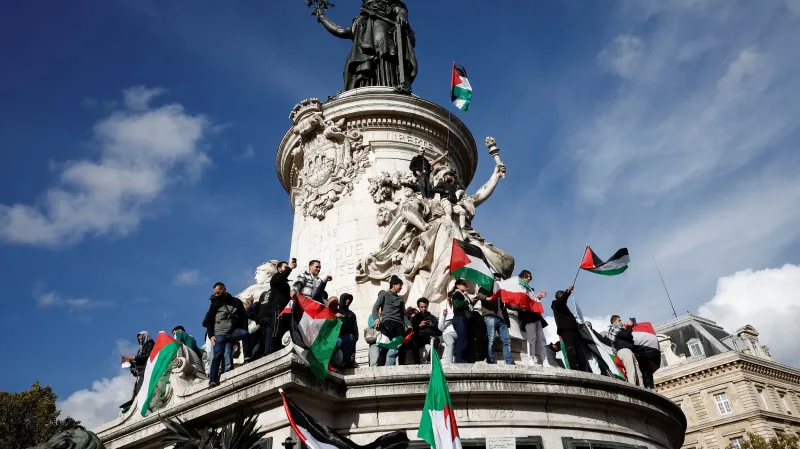 Demonstrace v Paříži