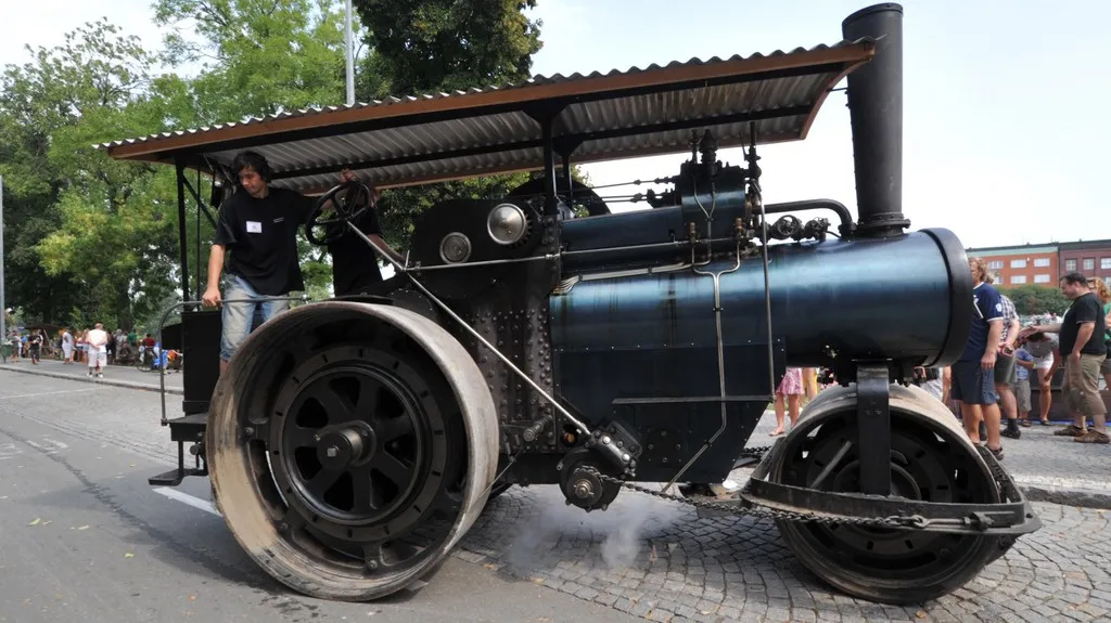 Parní válec Škoda PV 15 z roku 1925