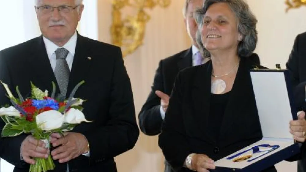 Klaus, Gönczová