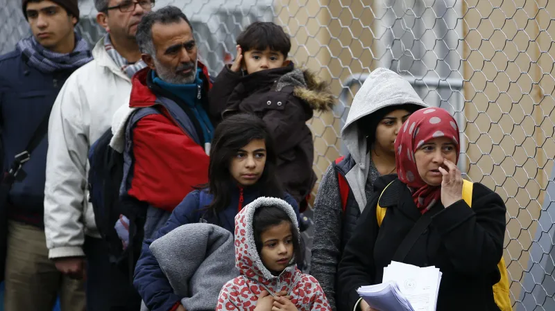 Migranti na rakousko-slovinské hranici (únor 2016)