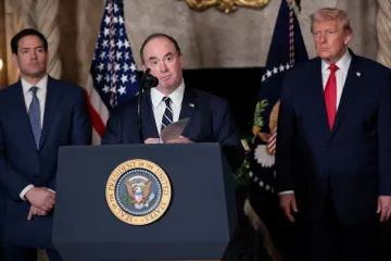 Šéf amerického námořnictva Phelan končí ve funkci, uvedl Pentagon