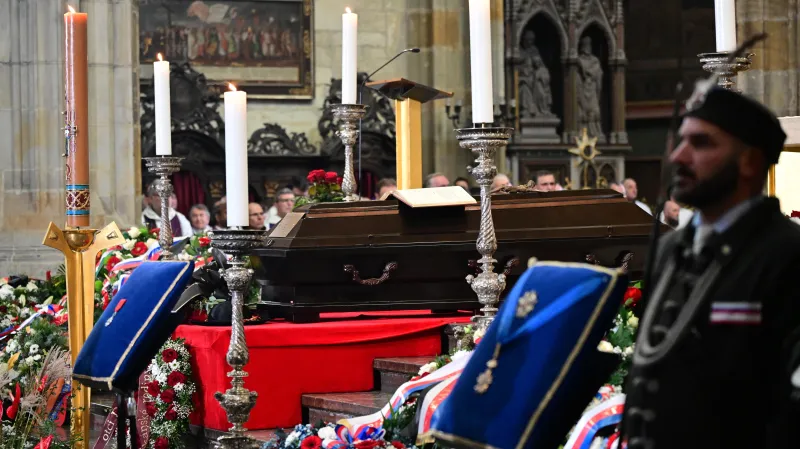 Pohřeb kardinála a bývalého pražského arcibiskupa Dominika Duky