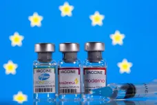 EU není pro rychlé uvolnění patentů vakcín. Na summitu se také rozhodla podpořit zaměstnanost