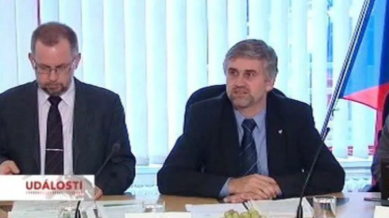 Jan Dusík končí ve vládě