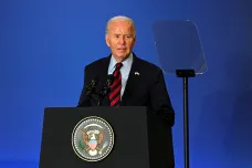 Biden pošle Kyjevu pomoc za miliardy, včetně klouzavých bomb