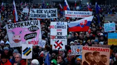 Protivládní demonstrace v Bratislavě (7. února 2025)