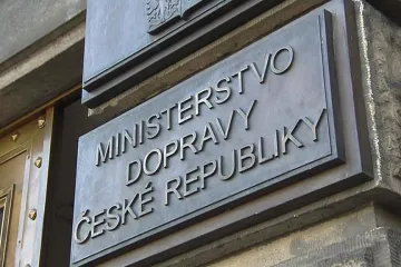 Antimonopolní úřad potvrdil pokutu pro ministerstvo dopravy za tendr registračních značek