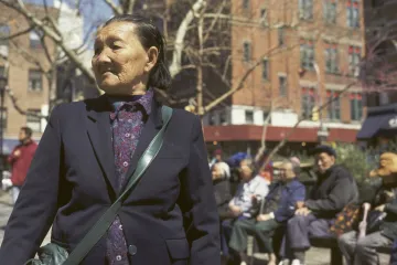 Asiaté budou největší imigrantskou skupinou v USA, nahradí Hispánce