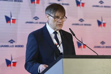 Velvyslanecký post na Slovensku obsadí ředitel hradní diplomacie Jindrák. Má souhlas Bratislavy