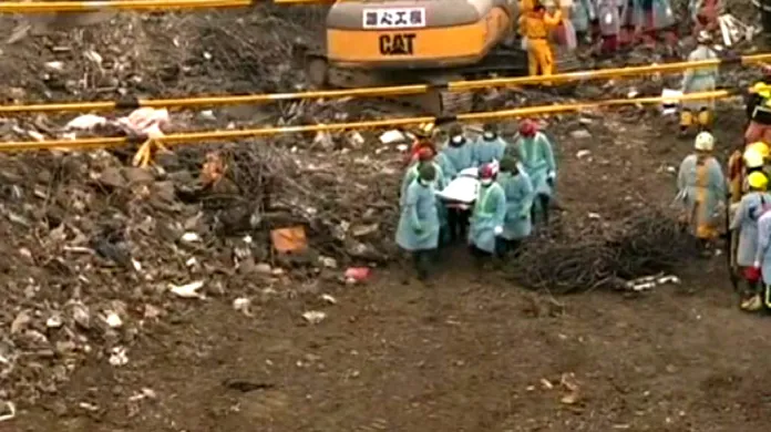 Zemětřesení na Tchaj-wanu si vyžádalo už 94 obětí