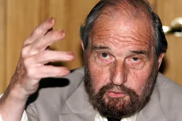 Zemřel někdejší britský špion a informátor KGB George Blake