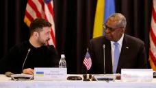 Ukrajinský prezident Volodymyr Zelenskyj a americký ministr obrany Lloyd Austin