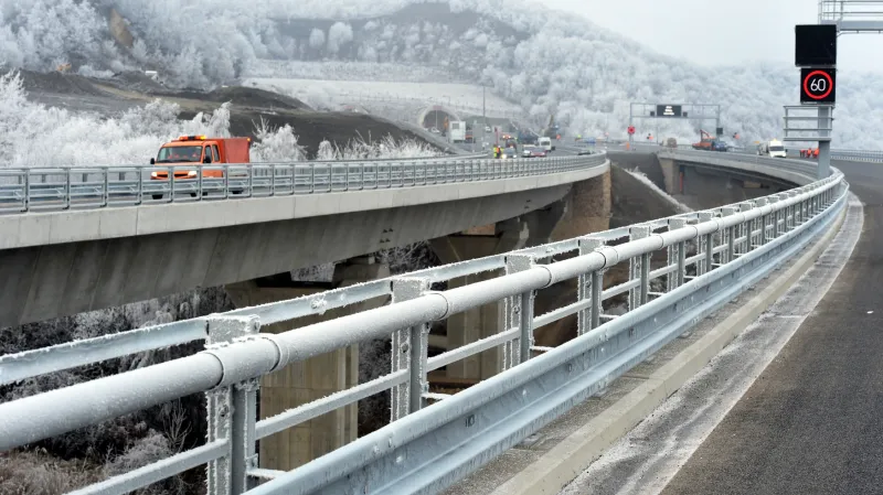 Prackovická estakáda