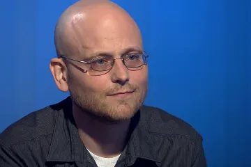 Konec uhlí určí trh. Pokud vláda nezaspí, bez energie nebudeme, říká Rovenský z Greenpeace
