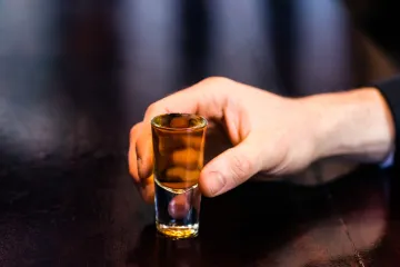 V den vysvědčení prodala alkohol nezletilým více než polovina kontrolovaných míst 