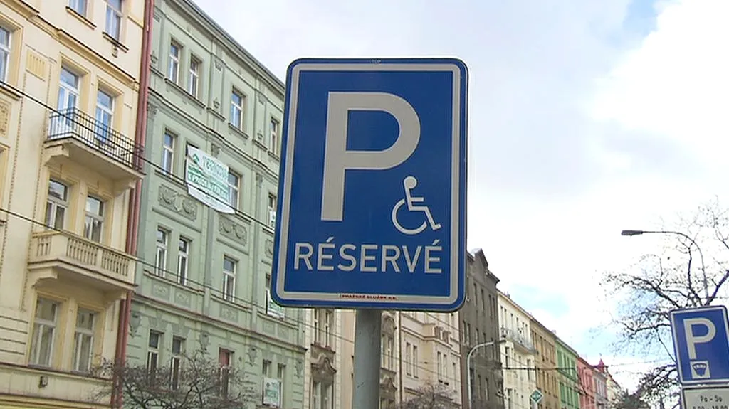 Stání vyhražené pro invalidy