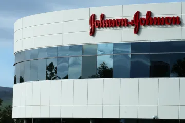 Johnson & Johnson bagatelizoval nebezpečí závislosti na opioidech. Zaplatí za to Oklahomě 572 milionů dolarů