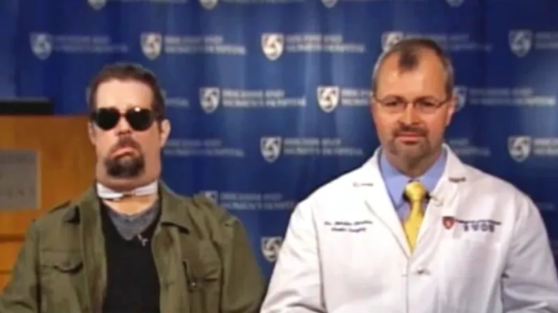 Dallas Wiens a Bohdan Pomahač