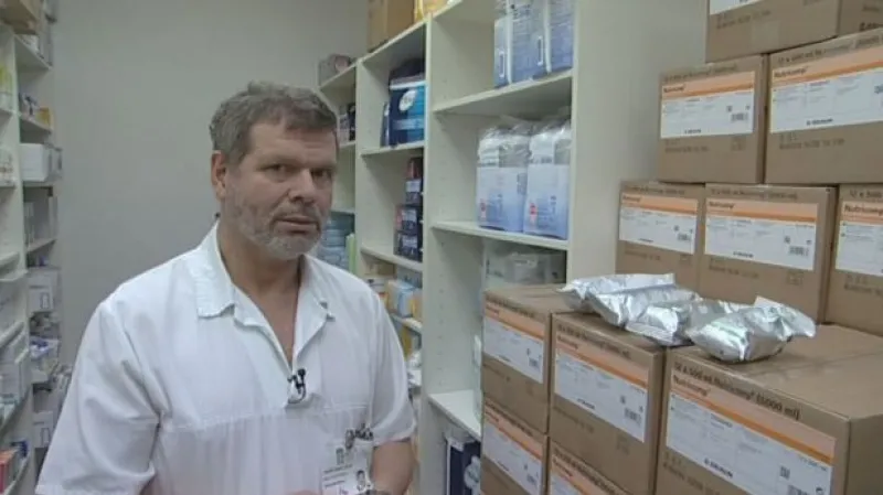 Vedoucí lékárny Vladimír Holub o odlehčené sádře