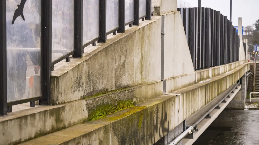 Most Kosmonautů v Českých Budějovicích