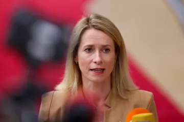 Estonská premiérka čelí výzvám k rezignaci. Její manžel podniká v Rusku