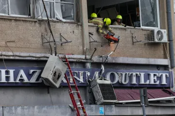 Izrael hlásí přes sto zraněných za den. Saúdi ničili drony u Rijádu