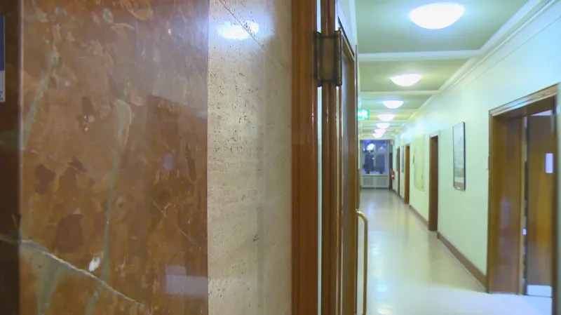 V deportačním centru na letišti Schönefeld