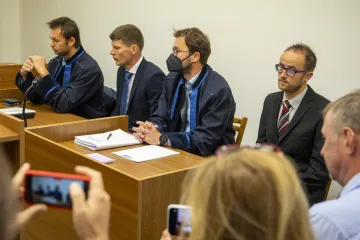 Obžalovaný z úmrtí dvou žen v Alpách přiznal u jednoho z případů vinu