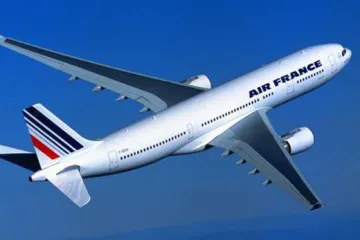 Francouzské letadlo s 228 lidmi zmizelo nad Atlantikem. Nejspíše se zřítilo