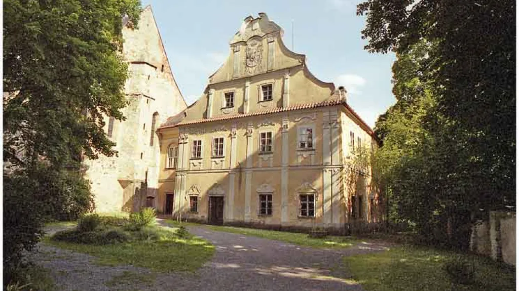 Bývalý zámek v Pohledu