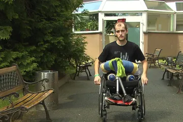 Pomoc pro invalidy by nemusel zajišťovat jen ošetřující lékař