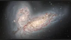 Vizualizace srážky dvou galaxií