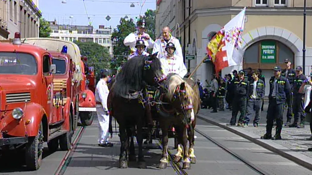Přehlídka hasičské techniky