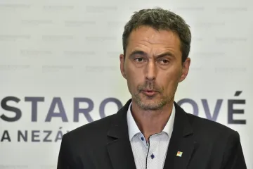 Geodet Miroslav Balatka navržený STAN zvítězil v Sokolově nad Oulehlovou z ANO