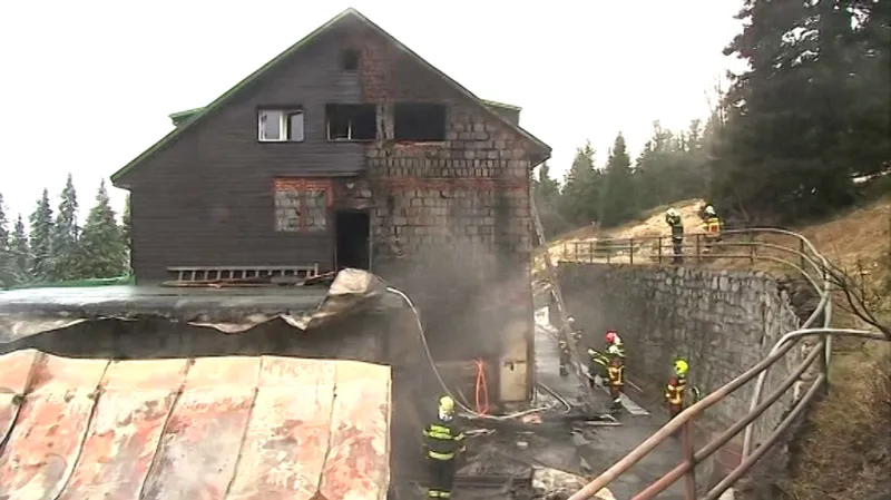 Požár horské chaty Barborka