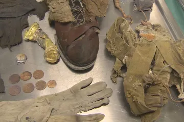 Pokračuje analýza ostatků československých letců, kteří se v bombardéru zřítili na území Nizozemska