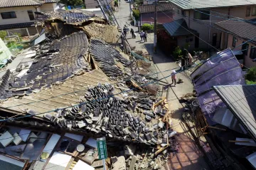 Otřesy v Japonsku sílí, kvůli poslednímu zemětřesení platilo varování před tsunami