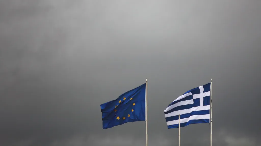 Vlajky EU a Řecka