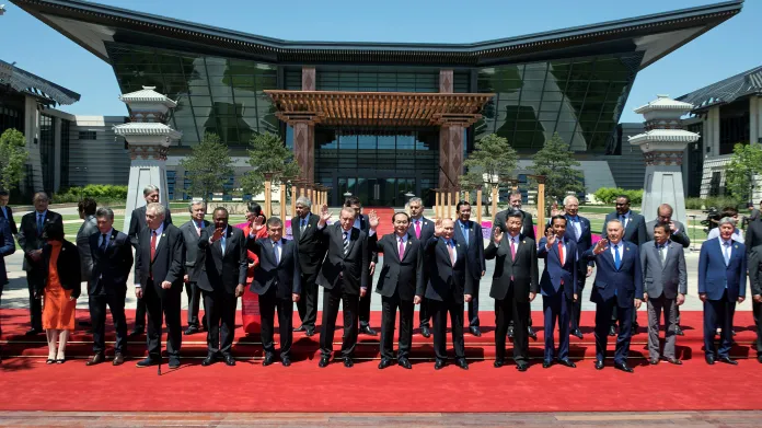 Státníci na fóru v Pekingu