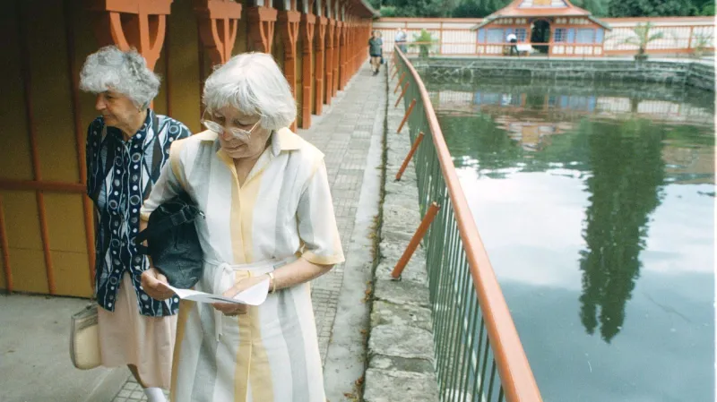 Návštěvníci slunečních lázní Luhačovice