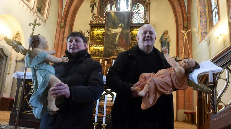 Farář Jan Kučera a konzervátor Rudolf Kopecký