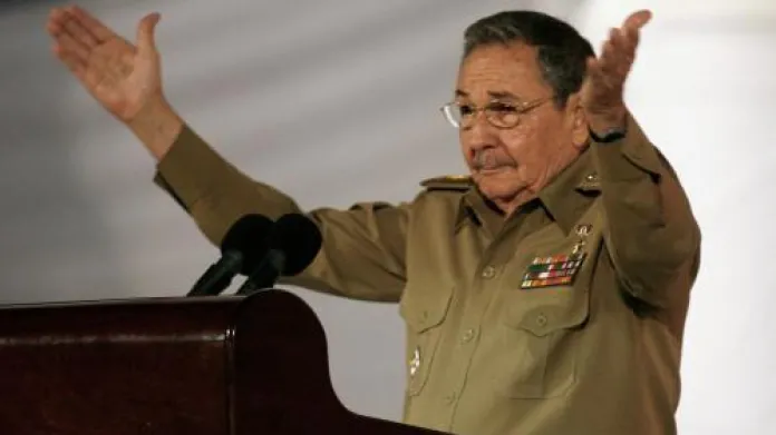 Kubánci si připomněli půlstoletí od marxistické revoluce. Projev při této příležitosti přednesl na náměstí v Santiagu de Cuba prezident Raúl Castro.