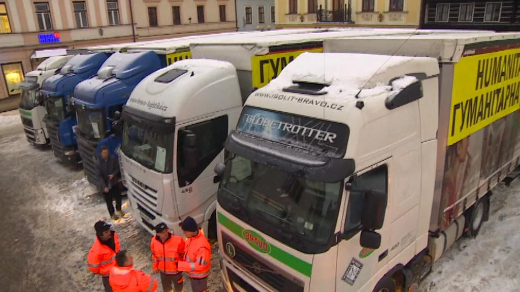 Kamiony s humanitární pomocí pro Ukrajinu