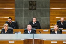 Kárný soud odvolal exekutora Homolu. Neodůvodnil převody desítek milionů korun