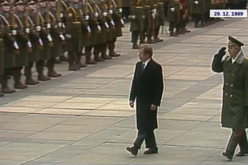 Nešťastný detail, který se stal symbolem. Havla si leckdo připomíná vyhrnutými nohavicemi