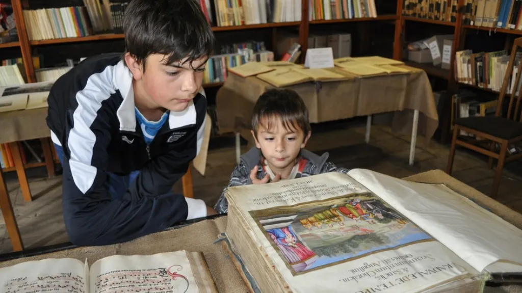 Výstava nejcennějších písemností vesnic lounského okresu