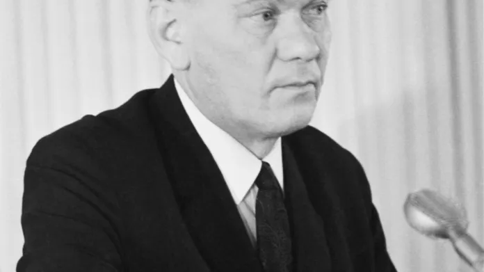Josef Smrkovský, člen předsednictva ÚV KSČ